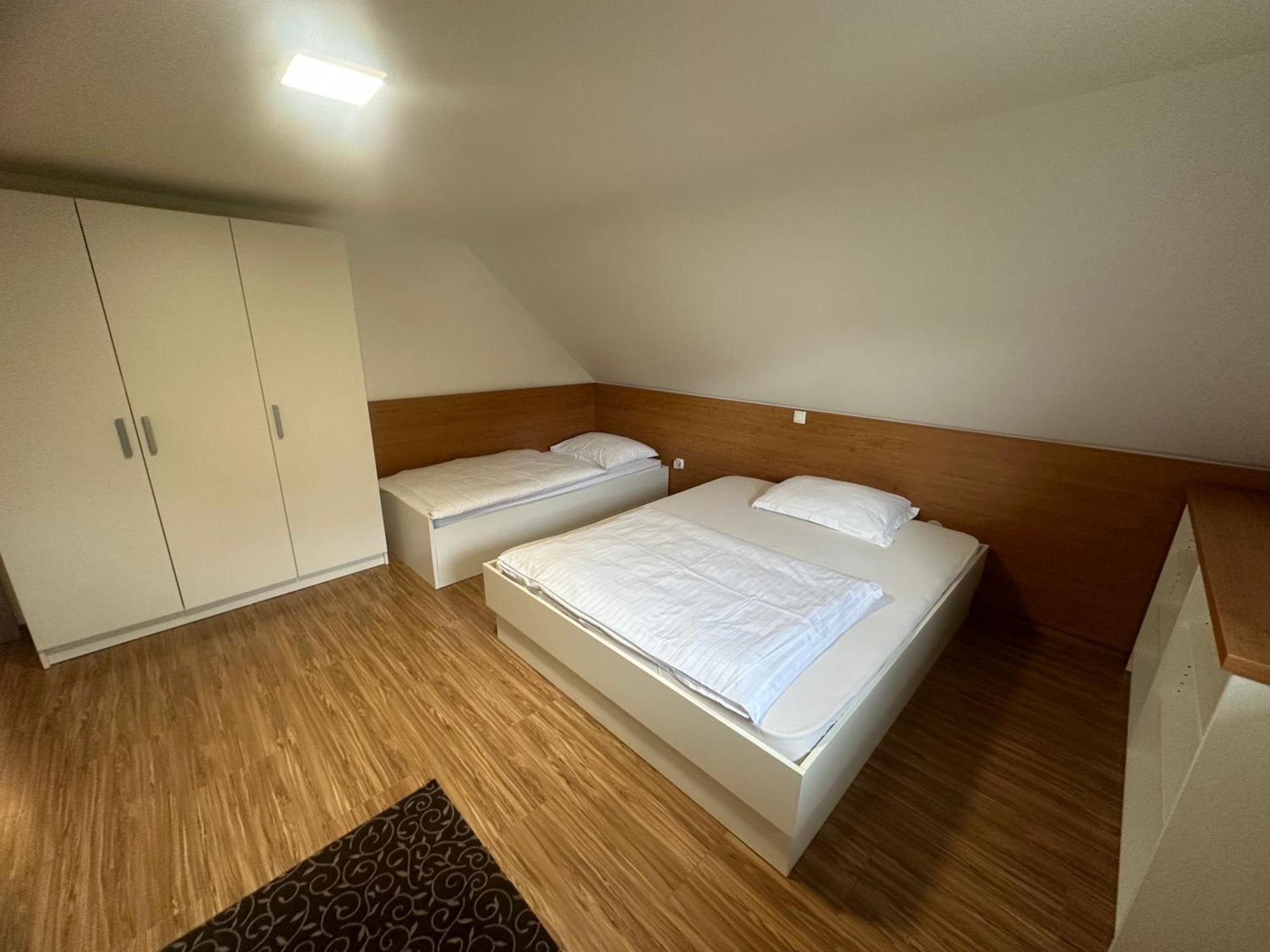 Domacija Vodnik & Apartments Cerklje na Gorenjskem Εξωτερικό φωτογραφία