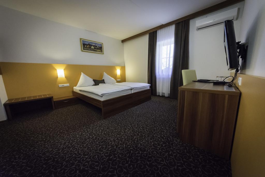 Domacija Vodnik & Apartments Cerklje na Gorenjskem Εξωτερικό φωτογραφία