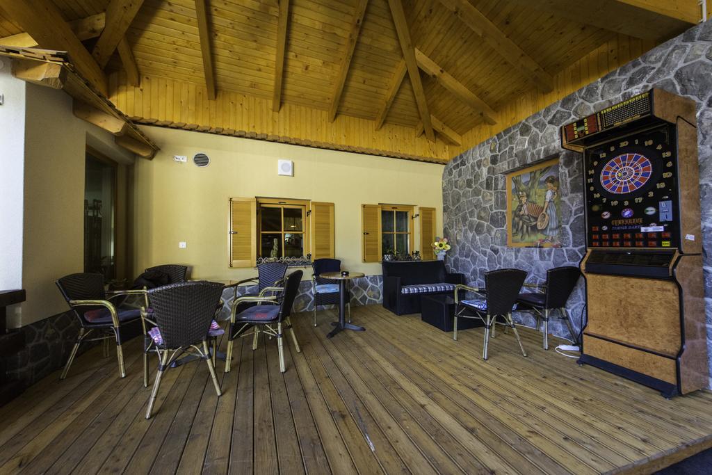 Domacija Vodnik & Apartments Cerklje na Gorenjskem Εξωτερικό φωτογραφία
